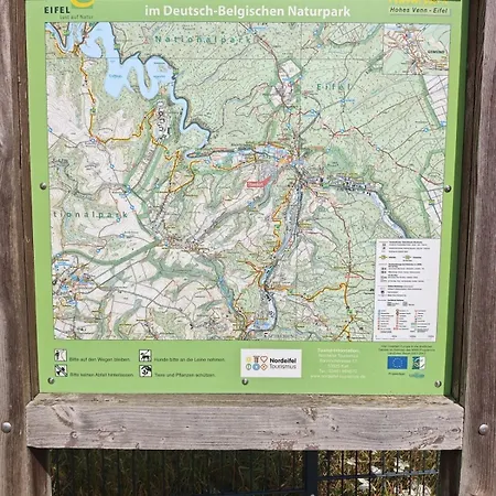 아파트 2 Fluesse Mit Dachterrasse Fuer 6 Gaeste Und Max 2 Hunde In 1a Lage 슈라이덴