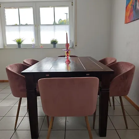 2 Fluesse Mit Dachterrasse Fuer 6 Gaeste Und Max 2 Hunde In 1a Lage 슈라이덴