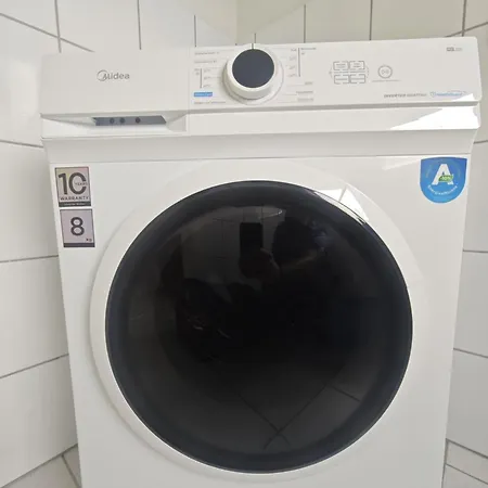 아파트 2 Fluesse Mit Dachterrasse Fuer 6 Gaeste Und Max 2 Hunde In 1a Lage 슈라이덴