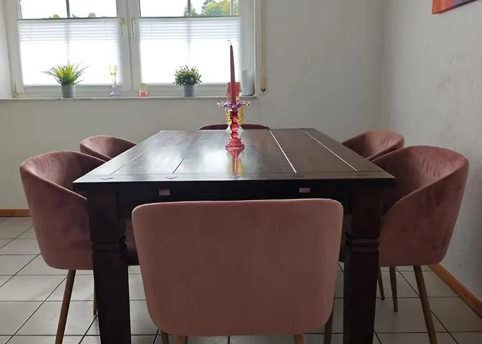 2 Fluesse Mit Dachterrasse Fuer 6 Gaeste Und Max 2 Hunde In 1a Lage Шляйден